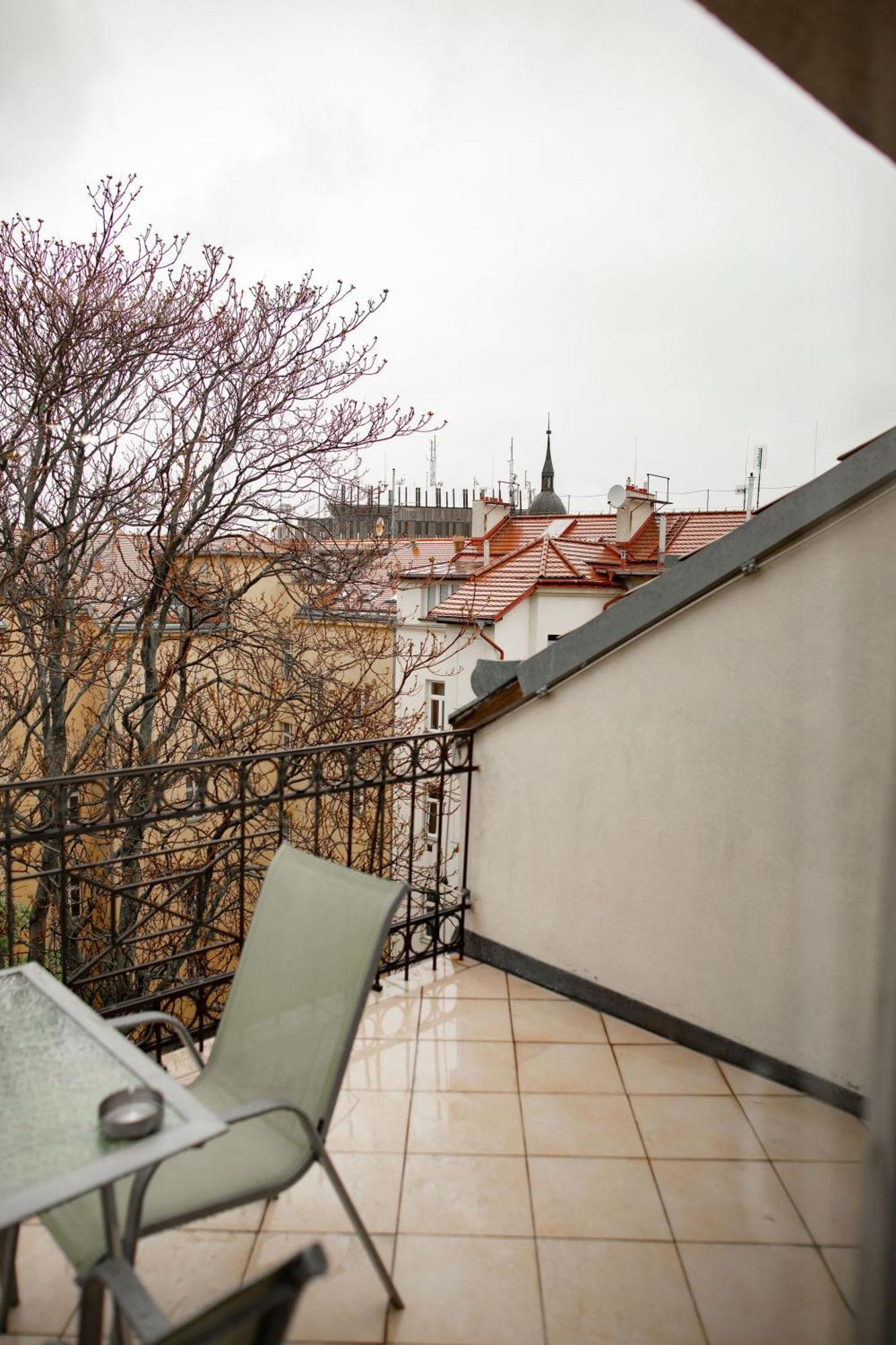Legerova 33 Apartments Prague Exterior photo